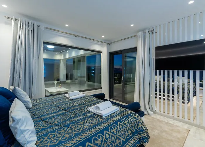 Sara Villa Kaštelir